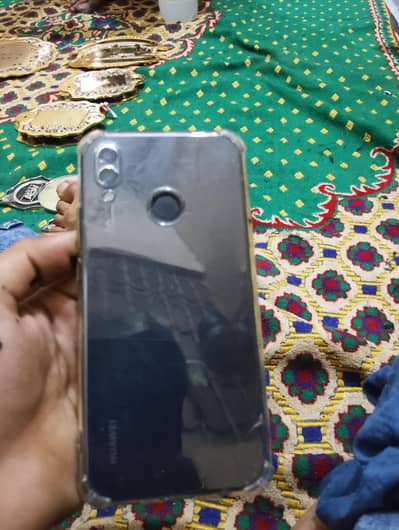 Huawei Nova 3i  panel glass damage bakaya all okay
