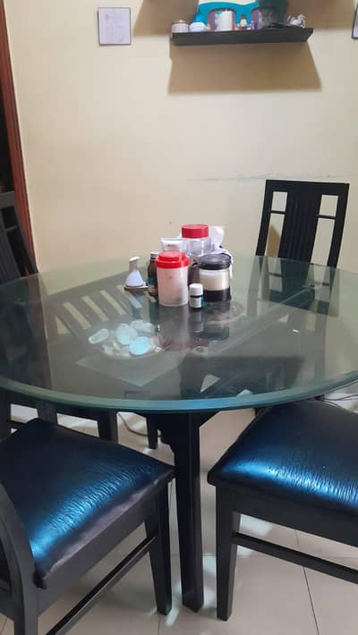 DINING TABLE & 4 CHAIRS