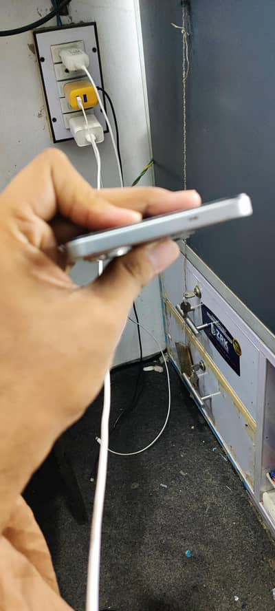 Tecno Spark Go 2