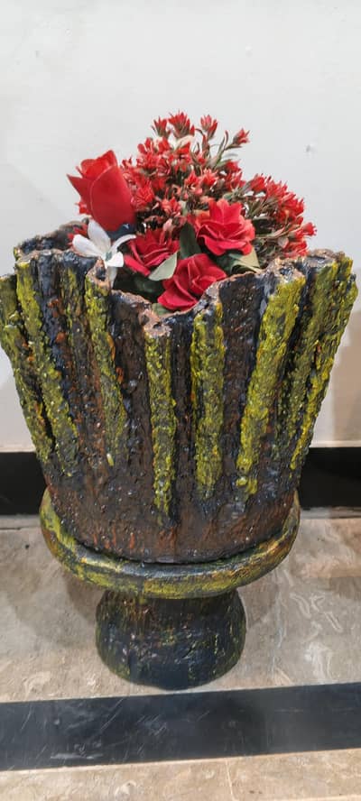 Decoration Pots with stands