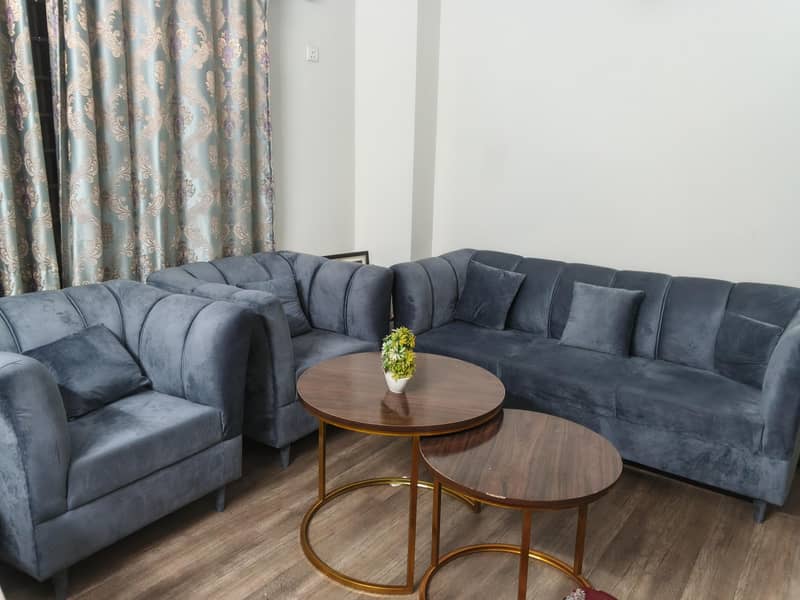 7 seater sofa 0
