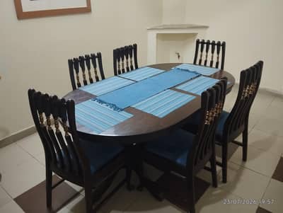 Wooden Dinning Table and chairs