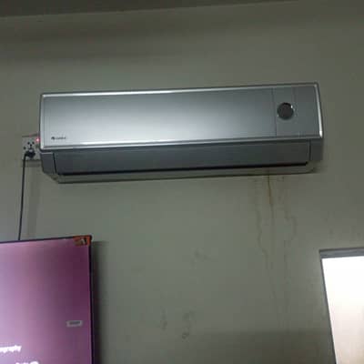 gree ac 1.5 non inverter no repair