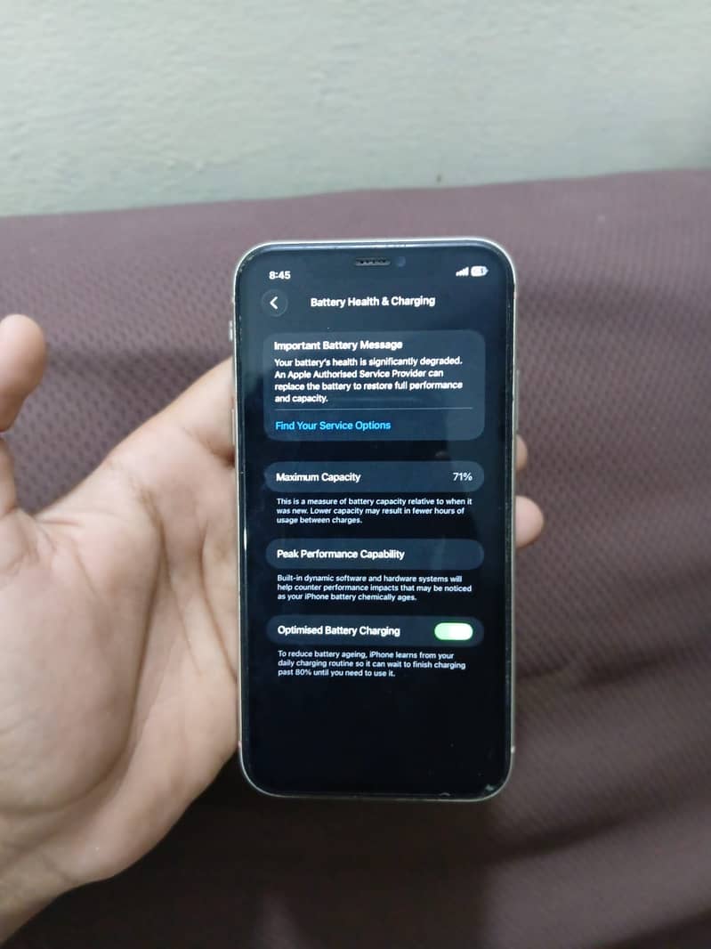 Apple iPhone 11 3