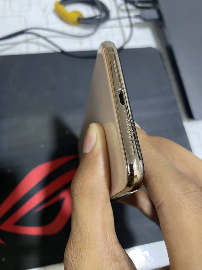 Iphone xs max 5