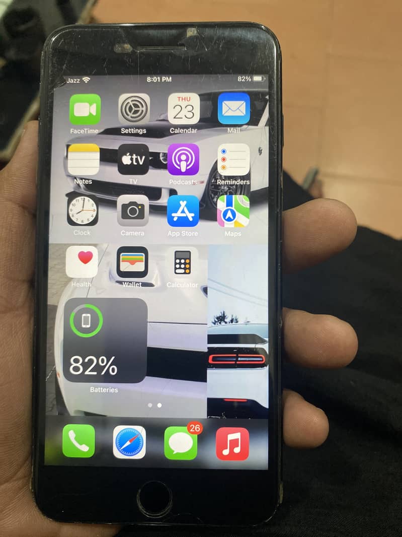 Apple iPhone 7 Plus 1