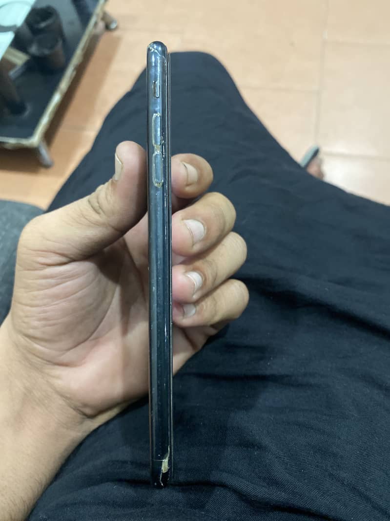 Apple iPhone 7 Plus 3