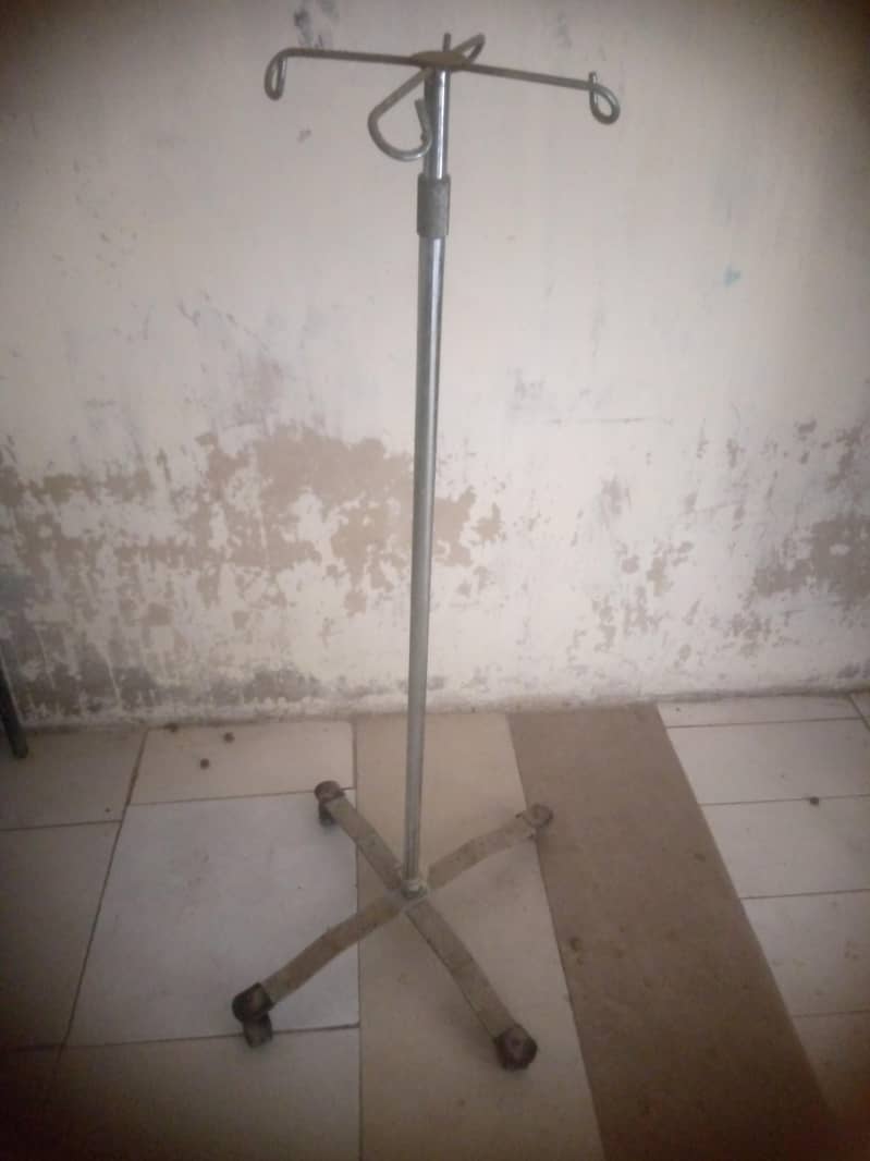 drip stand 0