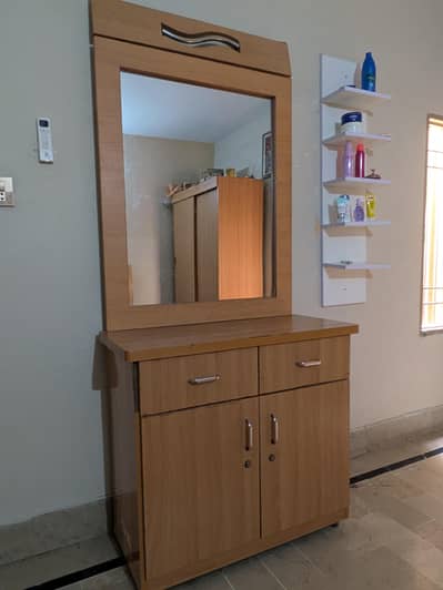 dressing table