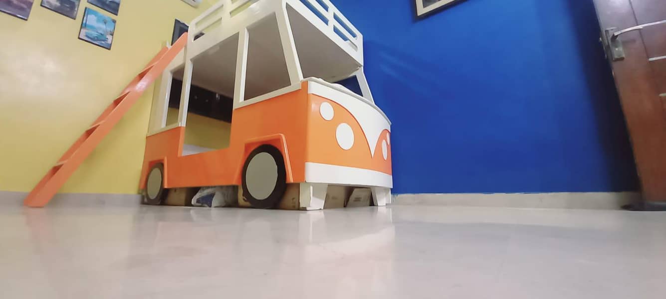 Bunk Bed Van style 7