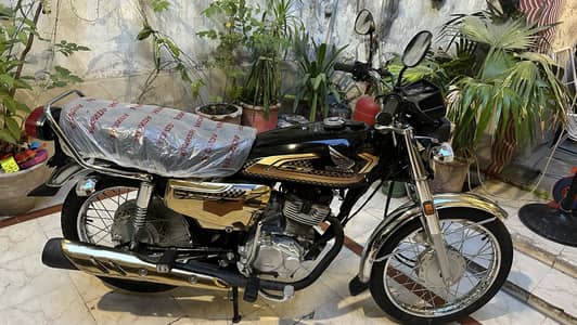 Honda CG 125 Gold Edition 2025 Model Biometric available 4500 km