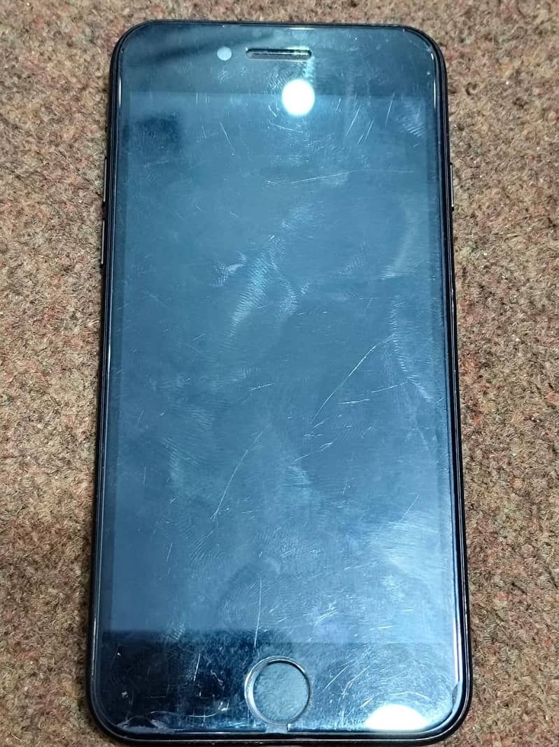 Apple iPhone 7 3