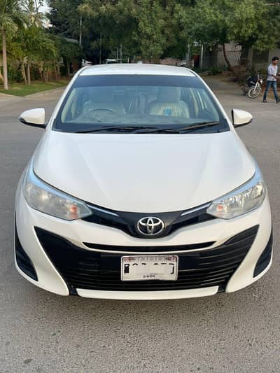 Toyota corolla Yaris (CVT) Auto 1.3 Gli.