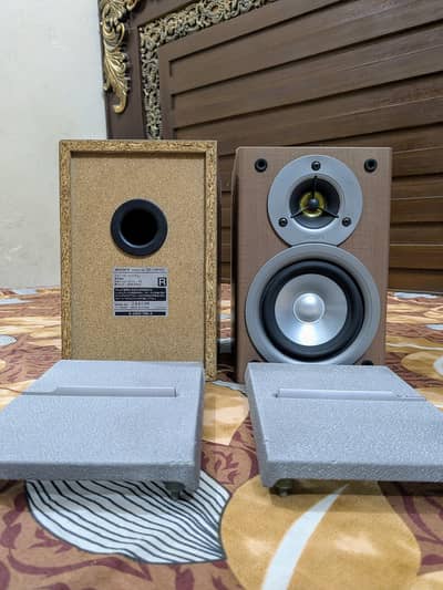 Sony Bookshelf Speakers