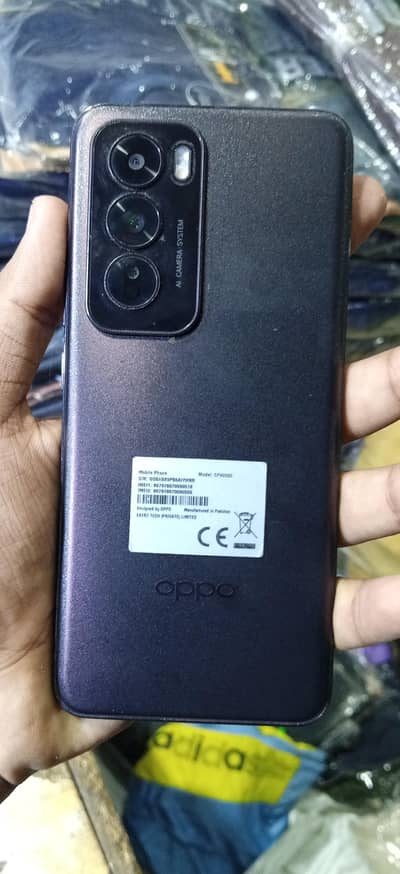 OPPO Reno12