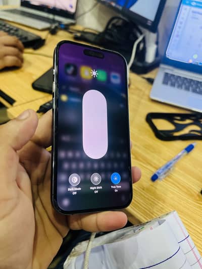 Iphone 14 pro jv (Exchange with same price phone)
