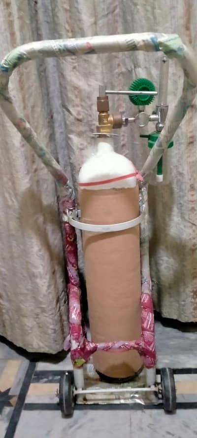 Oxygen Cylinder 10L