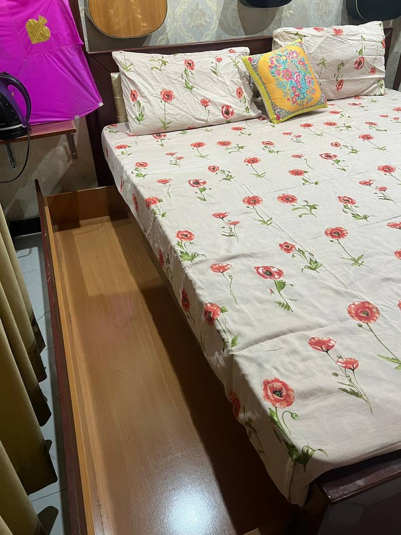 King Size Bed 17