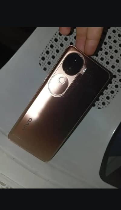 Vivo V40e