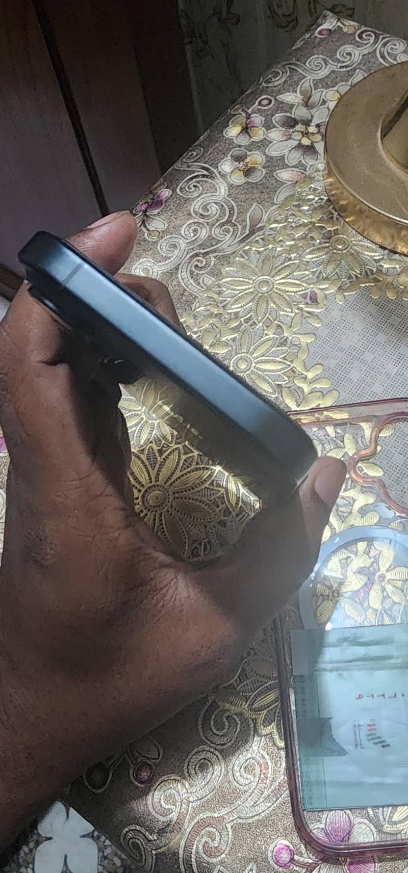 Apple iPhone 16 5