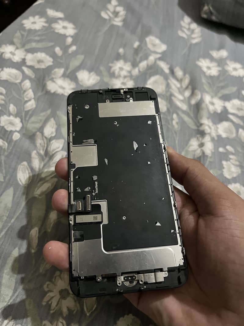 Apple iPhone 8 Plus 2