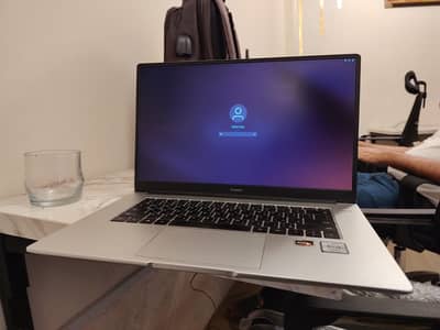 Huawei MateBook D15 | Ryzen 5 3500U | 8GB RAM | 256GB SSD | Ubuntu 24.