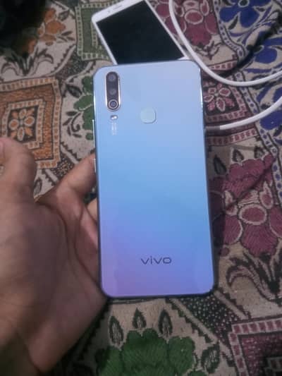 Vivo Y17