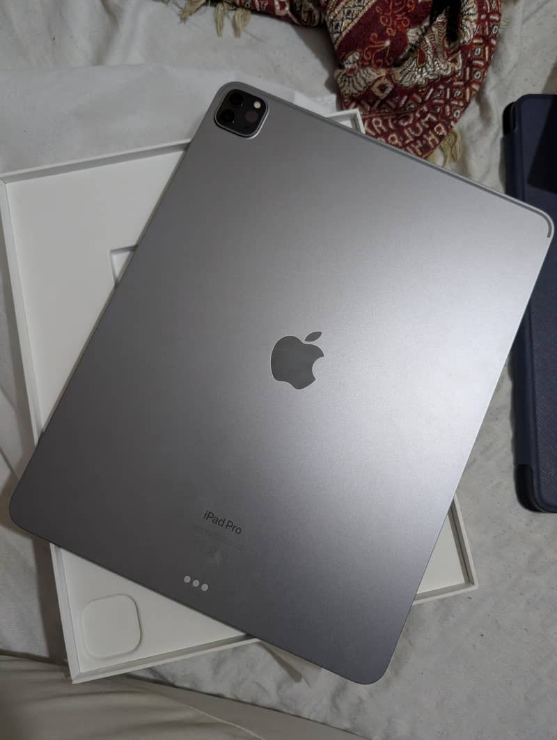 iPad m2 pro 12.9 2