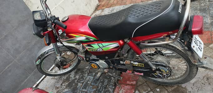 Honda Cd70 2020 model. . Bio Moka pay Mil jay ge