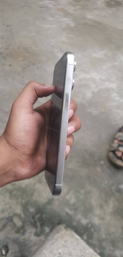iphone 14pro max e sim time baki