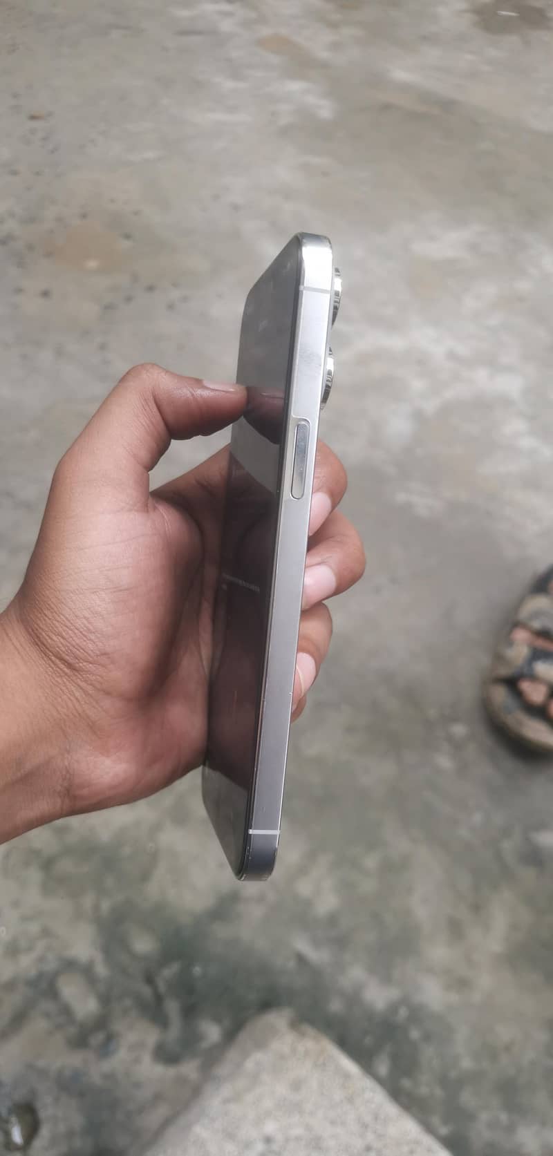 iphone 14pro max e sim time baki 0