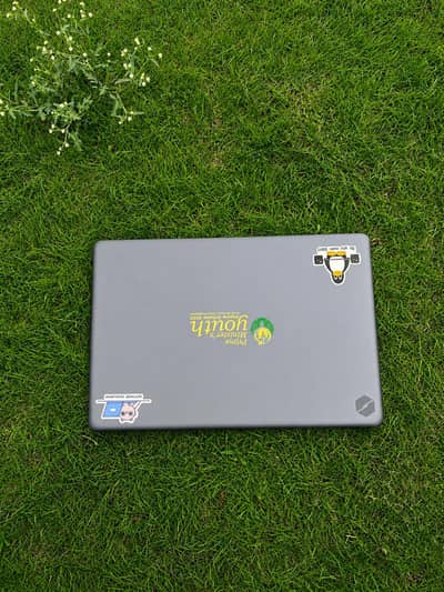 PM laptop 2025