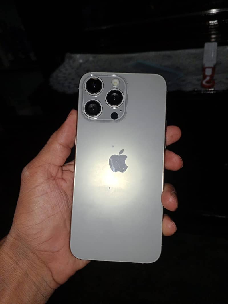 iphone 15pro max 1