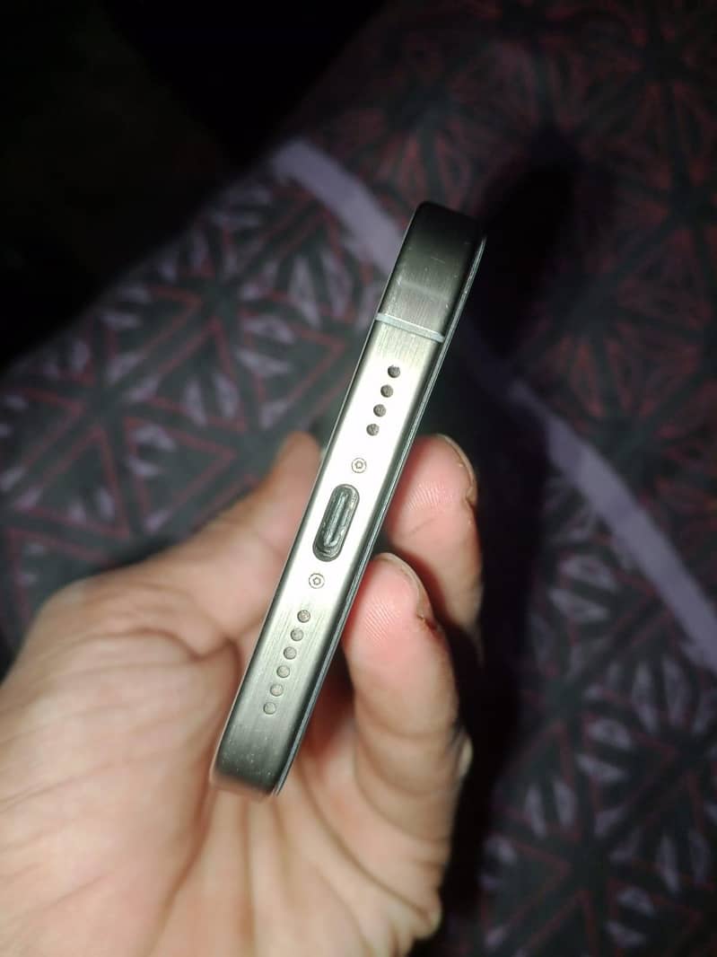 iphone 15pro max 2