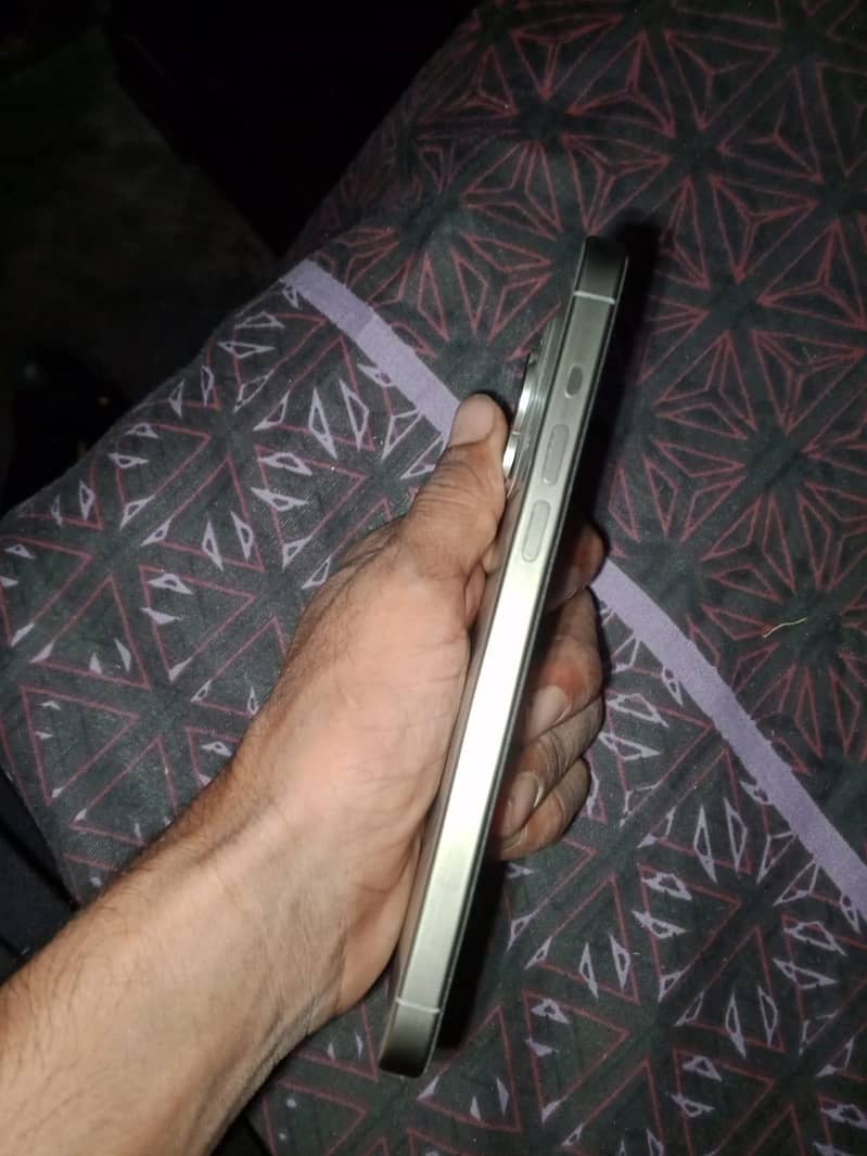 iphone 15pro max 5