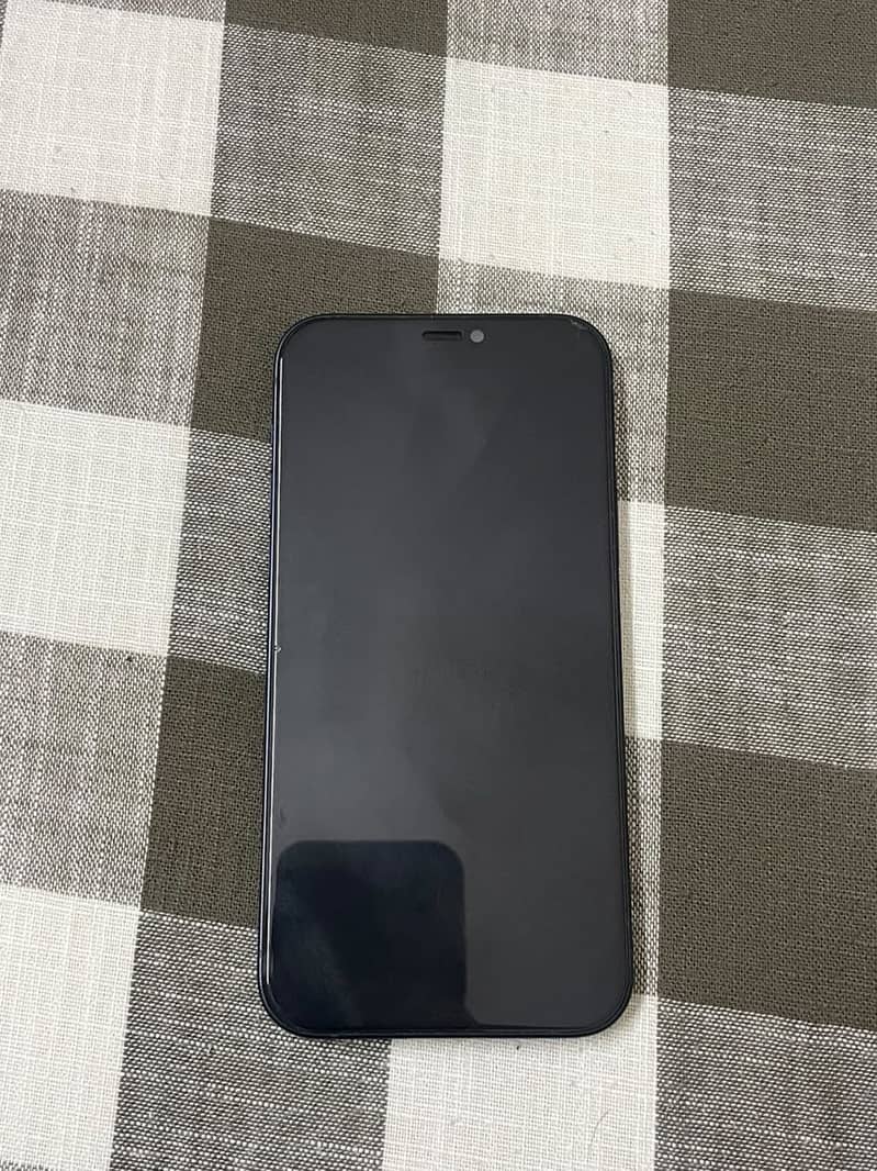 Apple iPhone 12 1