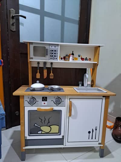 Toy kitchen wooden