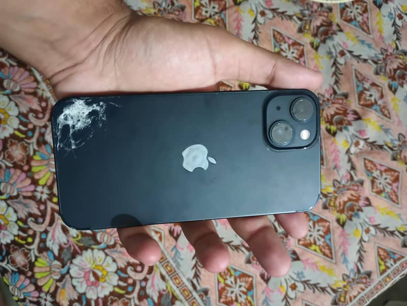 Apple iPhone 13 0