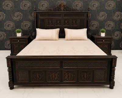 Luxury Solid Wood King Size Bed Set with Dressing Table & Side Tables