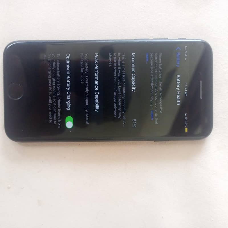 Apple iPhone 7 2