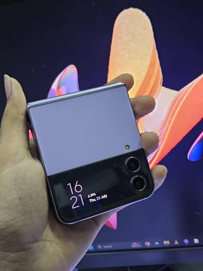 Samsung Mobile Z Flip 4
