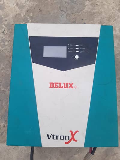 delux solar inverte 2.4kv