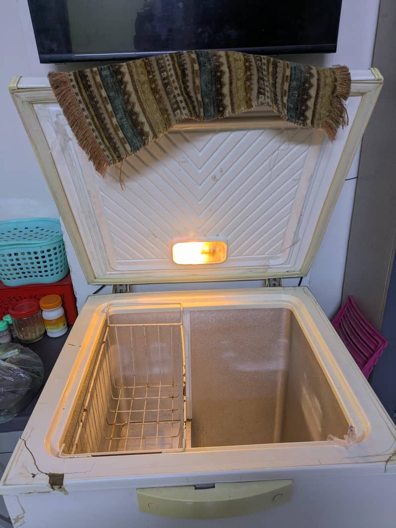 waves deep freezer 3