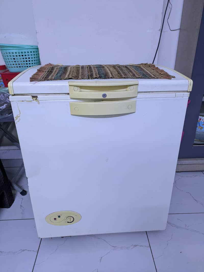 waves deep freezer 9
