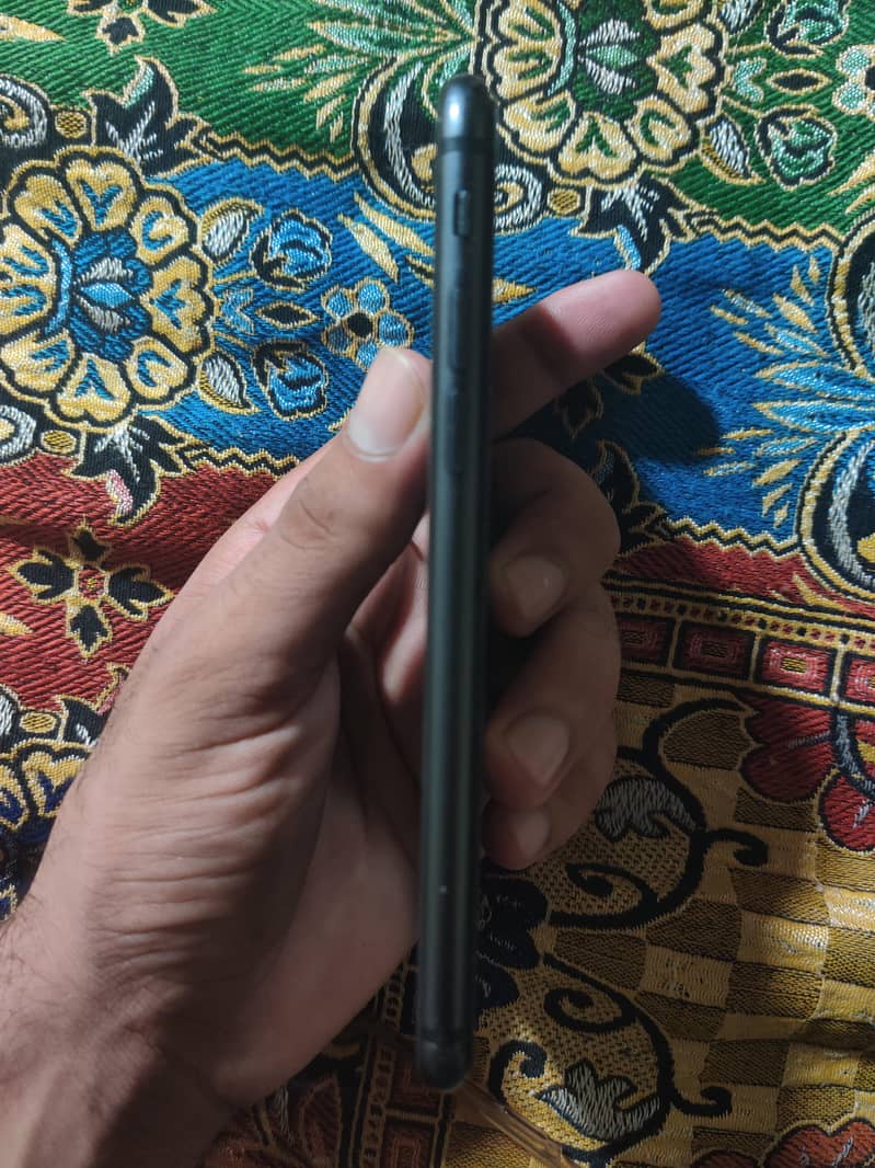 iphone 8 3