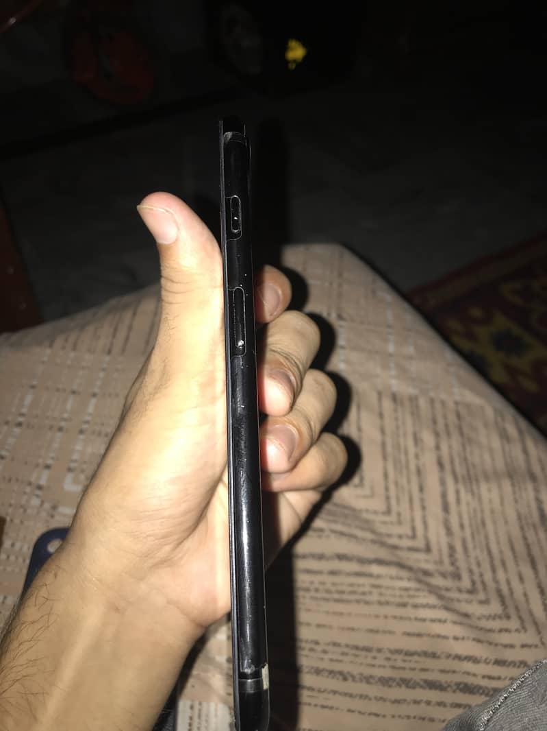 Apple iPhone 7 Plus 3