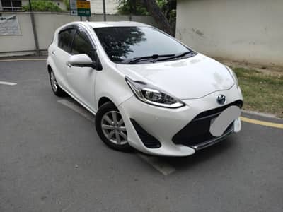 TOYOTA AQUA 2022/2023 (3.5 GRADE) LAHORE CANTT