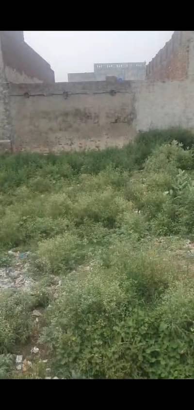 9 Marla plot urgent sale