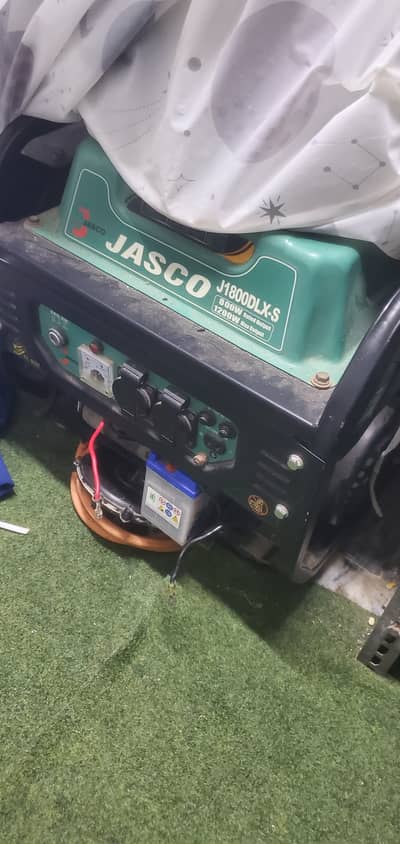 JASCO J1800DLX-S Petrol Generator 800W / 1200W - Good Condition