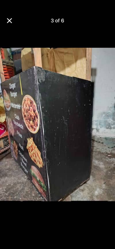 French fries counter - Wooden
